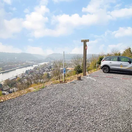 In Near Town Center Huy