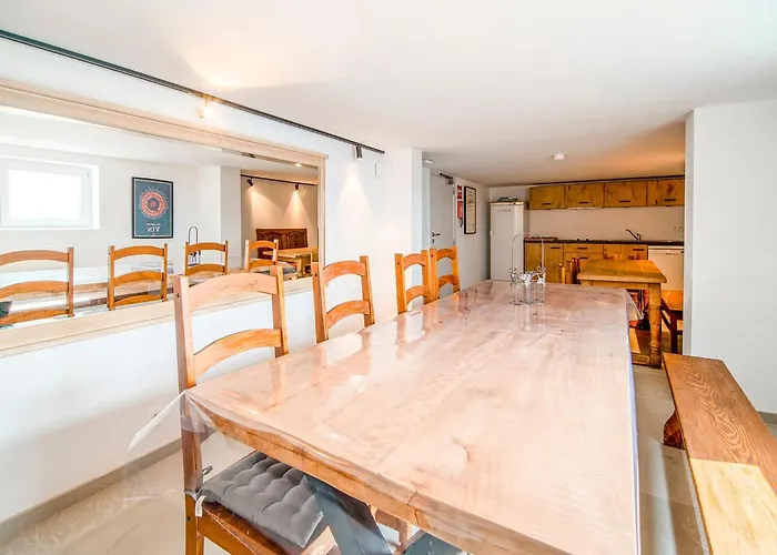 In Near Town Center Ferienhaus