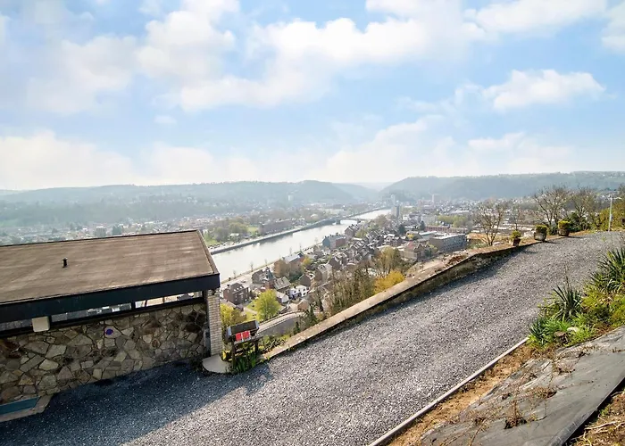 In Near Town Center Huy