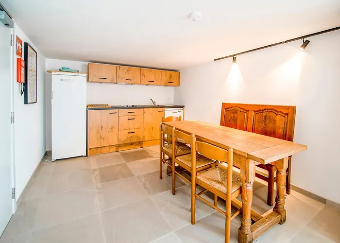 In Near Town Center Vakantiehuis *